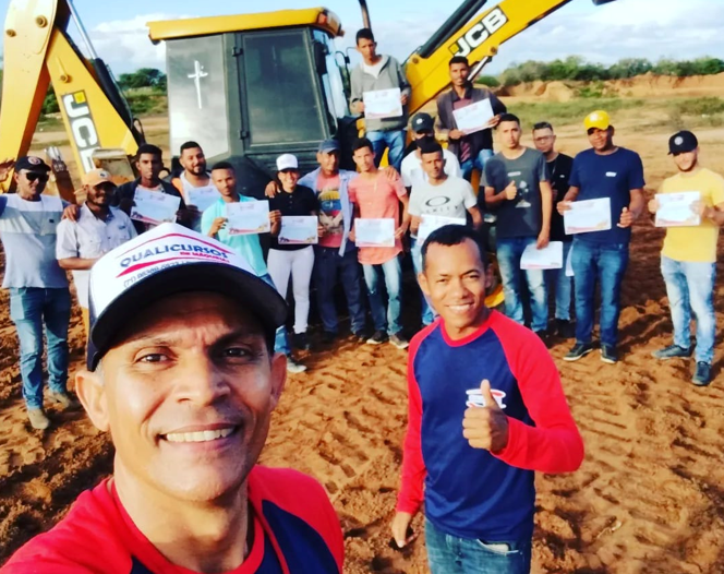 Treinamento de Retroescavadeira